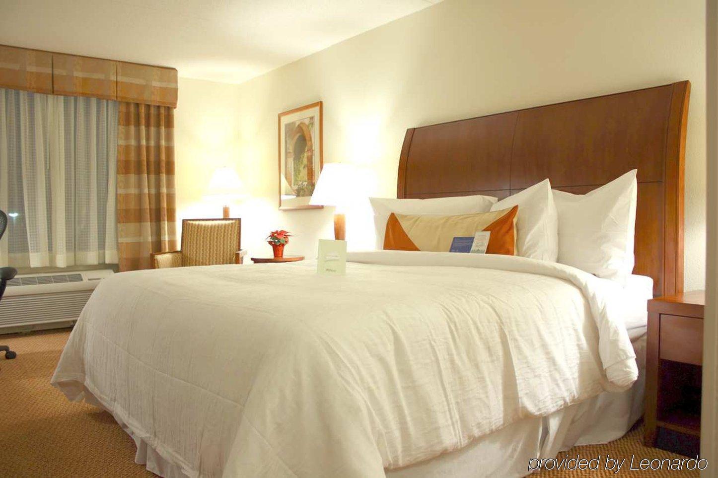 Hilton Garden Inn Myrtle Beach/Coastal Grand Mall Phòng bức ảnh
